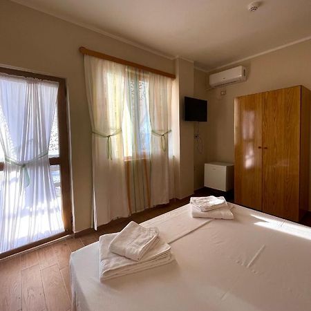 Tékada Hotel&Restaurant Vlora Kültér fotó