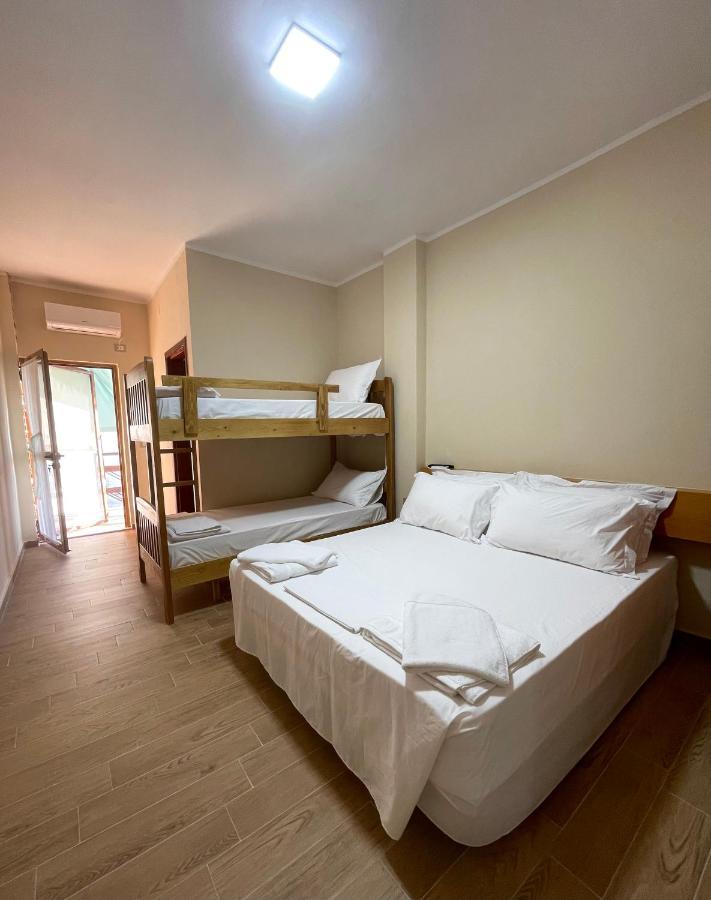 Tékada Hotel&Restaurant Vlora Kültér fotó