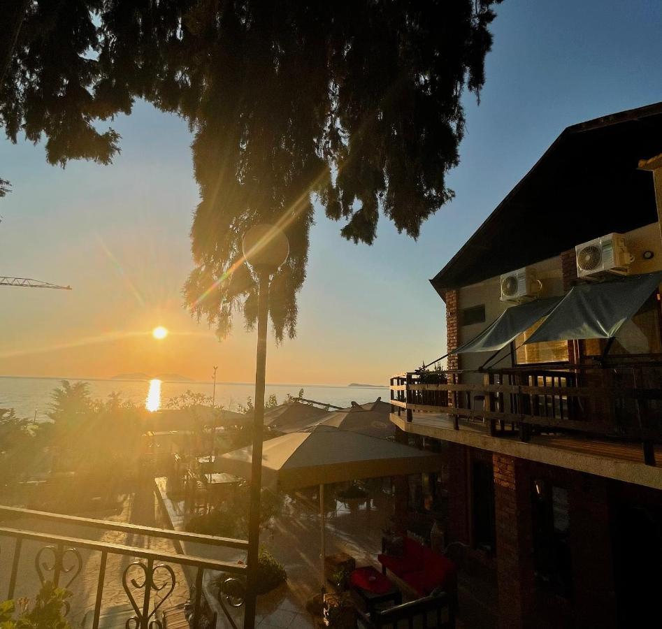 Tékada Hotel&Restaurant Vlora Kültér fotó