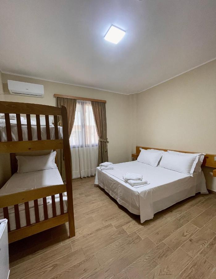 Tékada Hotel&Restaurant Vlora Kültér fotó
