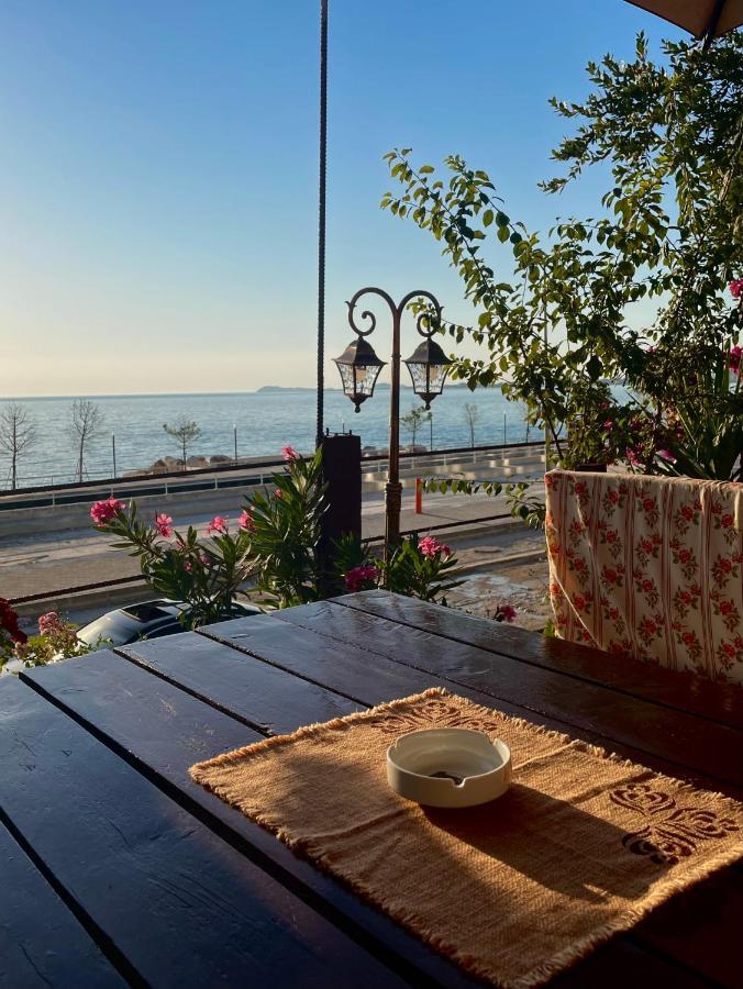 Tékada Hotel&Restaurant Vlora Kültér fotó